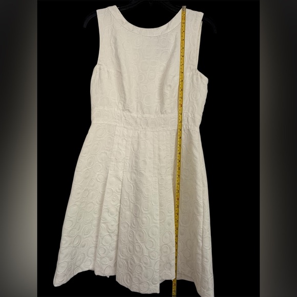 Jax Textured White/Elagant Mini Dress size 6 - Picture 6 of 7